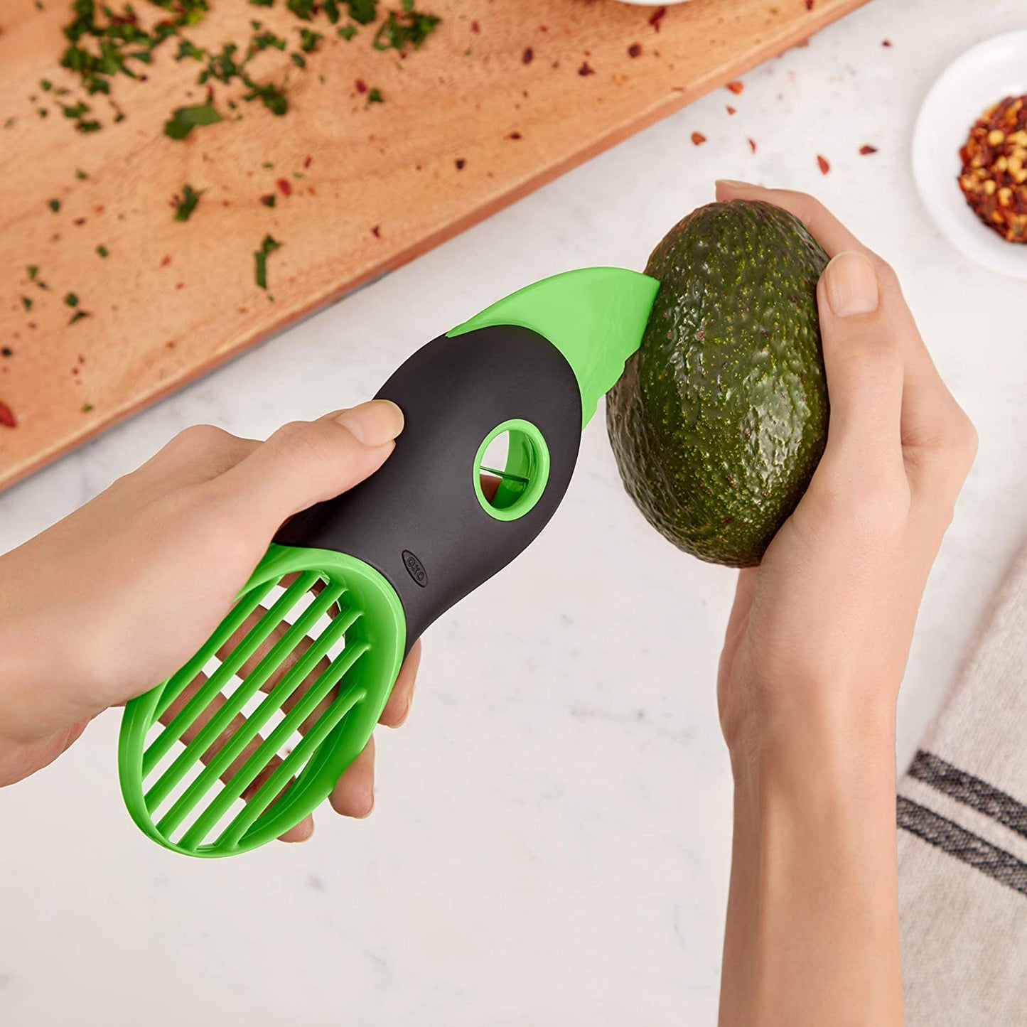 Good Grips 3-In-1 Avocado Slicer - Green